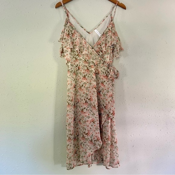 🦋 Xhilaration Cream Pink Floral V-Neck Ruffle Hi-Low Midi Dress Wedding Medium - Picture 1 of 9